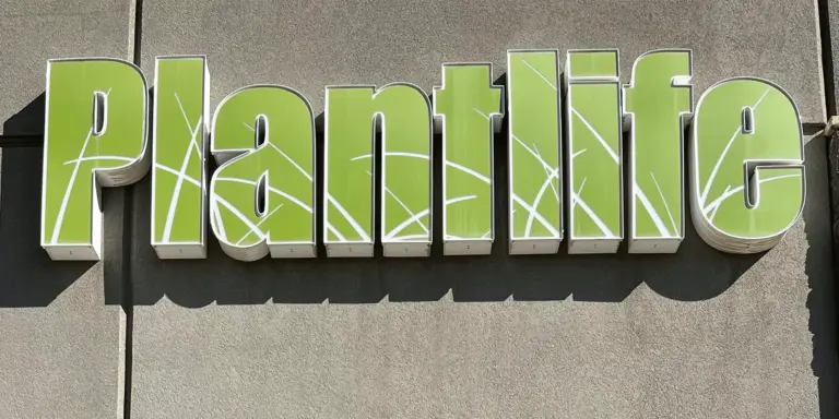 Plantlife Cannabis Dispensary Recreational Delivery Cannabis Dispensary Alberta, Canada Plantlife-Stoneycreek-Hero