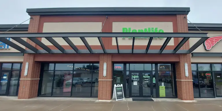Plantlife Cannabis Dispensary Recreational Delivery Cannabis Dispensary Alberta, Canada Plantlife-TerraLosa-Hero